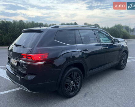 Чорний Фольксваген Atlas, об'ємом двигуна 3.6 л та пробігом 165 тис. км за 25500 $, фото 3 на Automoto.ua