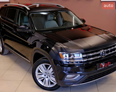 Черный Фольксваген Atlas, объемом двигателя 3.6 л и пробегом 96 тыс. км за 19900 $, фото 5 на Automoto.ua