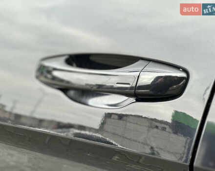 Черный Фольксваген Atlas, объемом двигателя 3.6 л и пробегом 179 тыс. км за 22000 $, фото 11 на Automoto.ua