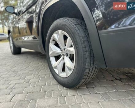 Чорний Фольксваген Atlas, об'ємом двигуна 2 л та пробігом 193 тис. км за 17950 $, фото 10 на Automoto.ua