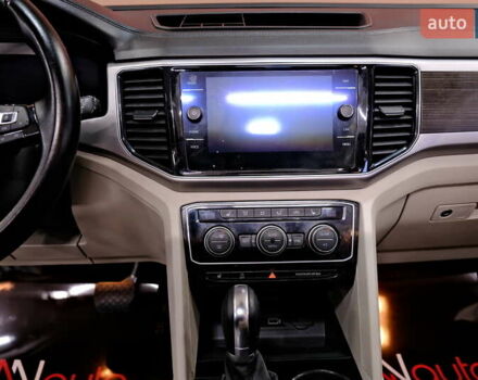 Черный Фольксваген Atlas, объемом двигателя 3.6 л и пробегом 96 тыс. км за 19900 $, фото 18 на Automoto.ua