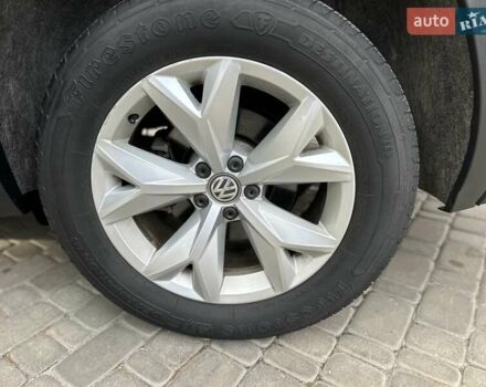 Чорний Фольксваген Atlas, об'ємом двигуна 2 л та пробігом 193 тис. км за 17950 $, фото 33 на Automoto.ua