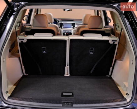 Черный Фольксваген Atlas, объемом двигателя 3.6 л и пробегом 96 тыс. км за 19900 $, фото 51 на Automoto.ua