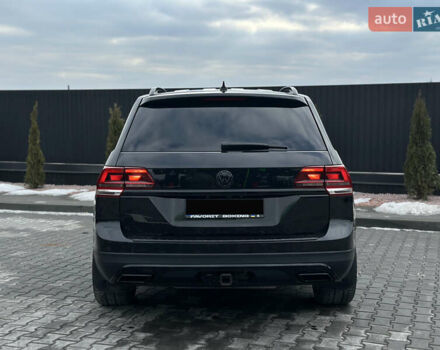 Черный Фольксваген Atlas, объемом двигателя 3.6 л и пробегом 179 тыс. км за 22000 $, фото 8 на Automoto.ua