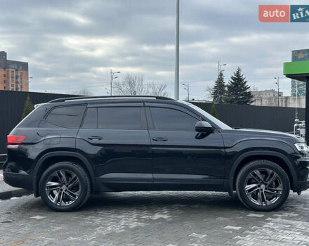 Черный Фольксваген Atlas, объемом двигателя 3.6 л и пробегом 179 тыс. км за 22000 $, фото 6 на Automoto.ua