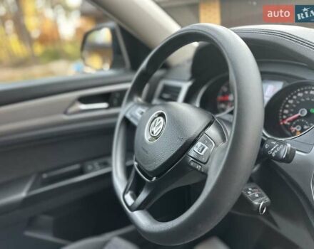 Чорний Фольксваген Atlas, об'ємом двигуна 2 л та пробігом 193 тис. км за 17950 $, фото 18 на Automoto.ua