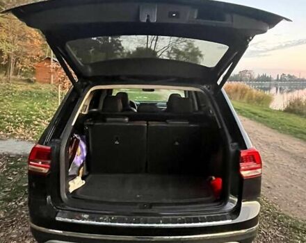 Черный Фольксваген Atlas, объемом двигателя 3.6 л и пробегом 159 тыс. км за 24000 $, фото 6 на Automoto.ua