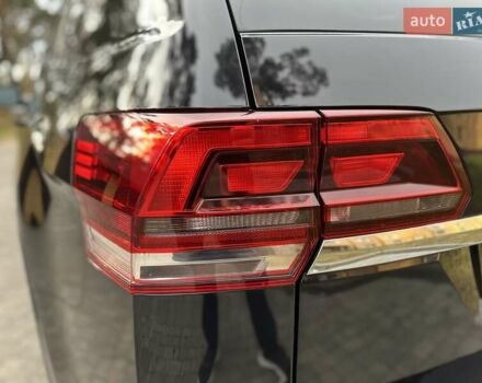 Чорний Фольксваген Atlas, об'ємом двигуна 2 л та пробігом 193 тис. км за 17950 $, фото 34 на Automoto.ua