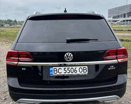 Черный Фольксваген Atlas, объемом двигателя 3.6 л и пробегом 68 тыс. км за 27500 $, фото 2 на Automoto.ua