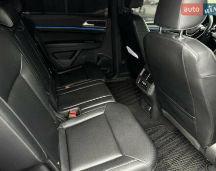 Черный Фольксваген Atlas, объемом двигателя 3.6 л и пробегом 179 тыс. км за 22000 $, фото 33 на Automoto.ua