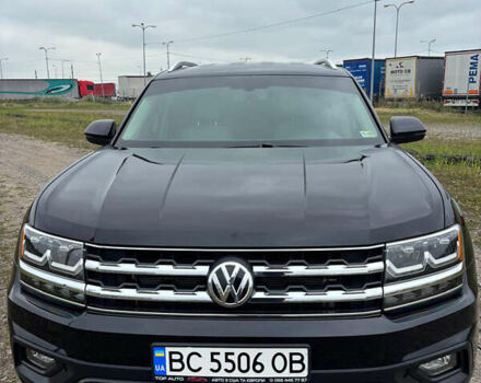 Черный Фольксваген Atlas, объемом двигателя 3.6 л и пробегом 68 тыс. км за 27500 $, фото 3 на Automoto.ua