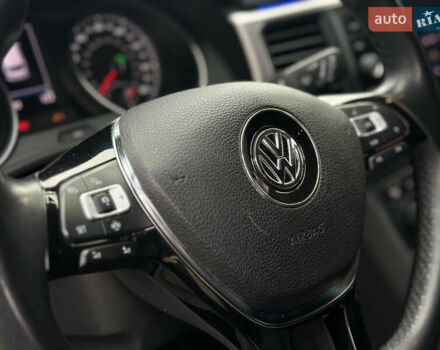 Черный Фольксваген Atlas, объемом двигателя 3.6 л и пробегом 179 тыс. км за 22000 $, фото 20 на Automoto.ua