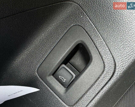 Фольксваген Atlas 2018 в Харькове на Automoto.ua Черный Фольксваген Atlas, объемом двигателя 3.6 л и пробегом 84 тыс. км за 20440 $, фото 14 на Automoto.ua