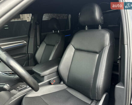 Черный Фольксваген Atlas, объемом двигателя 3.6 л и пробегом 179 тыс. км за 22000 $, фото 16 на Automoto.ua