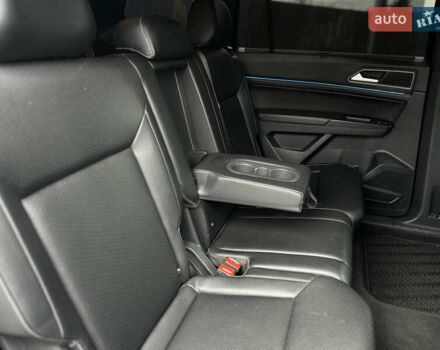 Черный Фольксваген Atlas, объемом двигателя 3.6 л и пробегом 179 тыс. км за 22000 $, фото 34 на Automoto.ua