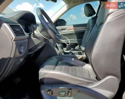 Черный Фольксваген Atlas, объемом двигателя 3.6 л и пробегом 130 тыс. км за 5000 $, фото 6 на Automoto.ua