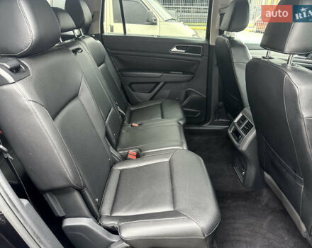 Чорний Фольксваген Atlas, об'ємом двигуна 3.6 л та пробігом 176 тис. км за 17999 $, фото 21 на Automoto.ua