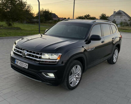 Чорний Фольксваген Atlas, об'ємом двигуна 3.6 л та пробігом 139 тис. км за 23000 $, фото 1 на Automoto.ua