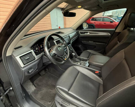 Черный Фольксваген Atlas, объемом двигателя 3.6 л и пробегом 80 тыс. км за 19900 $, фото 11 на Automoto.ua