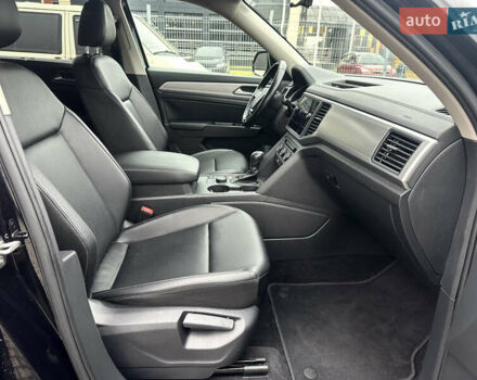 Чорний Фольксваген Atlas, об'ємом двигуна 3.6 л та пробігом 176 тис. км за 17999 $, фото 23 на Automoto.ua