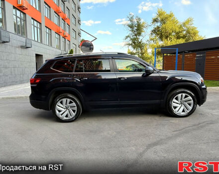 Черный Фольксваген Atlas, объемом двигателя 3.6 л и пробегом 68 тыс. км за 20800 $, фото 4 на Automoto.ua