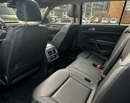 Черный Фольксваген Atlas, объемом двигателя 3.6 л и пробегом 122 тыс. км за 25000 $, фото 28 на Automoto.ua