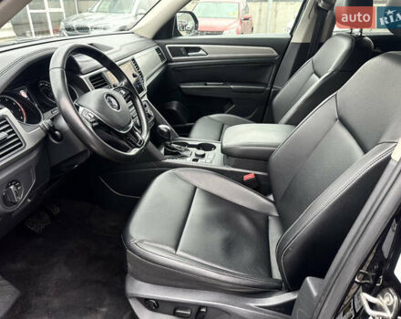 Чорний Фольксваген Atlas, об'ємом двигуна 3.6 л та пробігом 176 тис. км за 17999 $, фото 15 на Automoto.ua