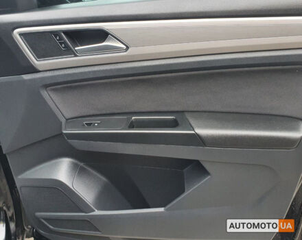 Черный Фольксваген Atlas, объемом двигателя 2 л и пробегом 235 тыс. км за 22300 $, фото 20 на Automoto.ua