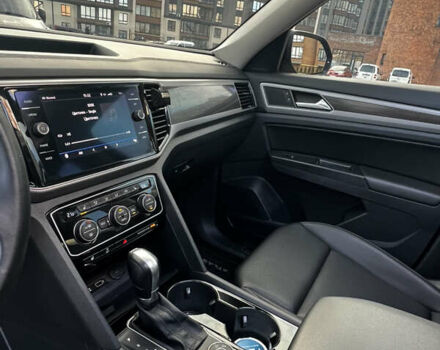 Черный Фольксваген Atlas, объемом двигателя 3.6 л и пробегом 122 тыс. км за 25000 $, фото 23 на Automoto.ua