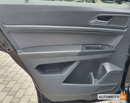 Черный Фольксваген Atlas, объемом двигателя 2 л и пробегом 235 тыс. км за 22300 $, фото 21 на Automoto.ua