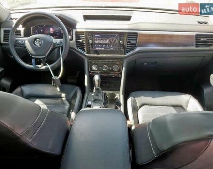 Черный Фольксваген Atlas, объемом двигателя 3.6 л и пробегом 130 тыс. км за 5000 $, фото 7 на Automoto.ua