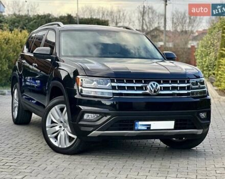 Черный Фольксваген Atlas, объемом двигателя 3.6 л и пробегом 52 тыс. км за 25500 $, фото 1 на Automoto.ua