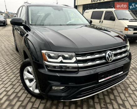 Чорний Фольксваген Atlas, об'ємом двигуна 3.6 л та пробігом 176 тис. км за 17999 $, фото 1 на Automoto.ua