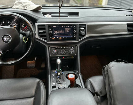 Чорний Фольксваген Atlas, об'ємом двигуна 3.6 л та пробігом 116 тис. км за 23900 $, фото 8 на Automoto.ua