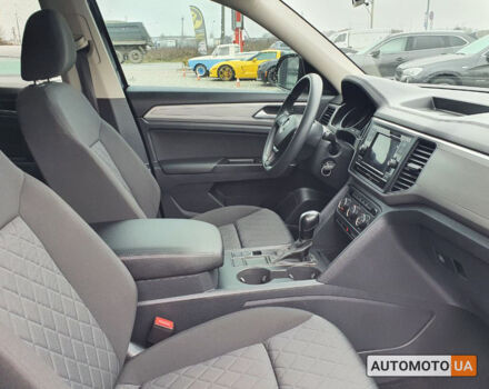 Черный Фольксваген Atlas, объемом двигателя 2 л и пробегом 235 тыс. км за 22300 $, фото 19 на Automoto.ua