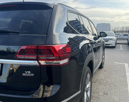 Черный Фольксваген Atlas, объемом двигателя 3.6 л и пробегом 122 тыс. км за 25000 $, фото 14 на Automoto.ua