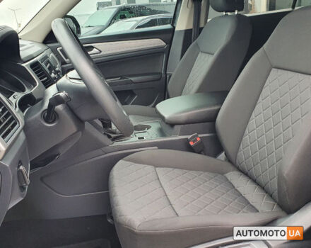 Черный Фольксваген Atlas, объемом двигателя 2 л и пробегом 235 тыс. км за 22300 $, фото 10 на Automoto.ua