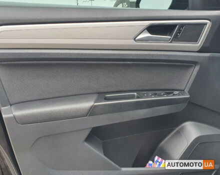 Черный Фольксваген Atlas, объемом двигателя 2 л и пробегом 235 тыс. км за 22300 $, фото 8 на Automoto.ua