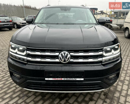Чорний Фольксваген Atlas, об'ємом двигуна 3.6 л та пробігом 176 тис. км за 17999 $, фото 2 на Automoto.ua