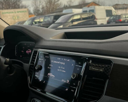 Черный Фольксваген Atlas, объемом двигателя 3.6 л и пробегом 122 тыс. км за 25000 $, фото 44 на Automoto.ua