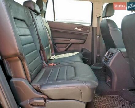 Черный Фольксваген Atlas, объемом двигателя 3.6 л и пробегом 130 тыс. км за 5000 $, фото 10 на Automoto.ua