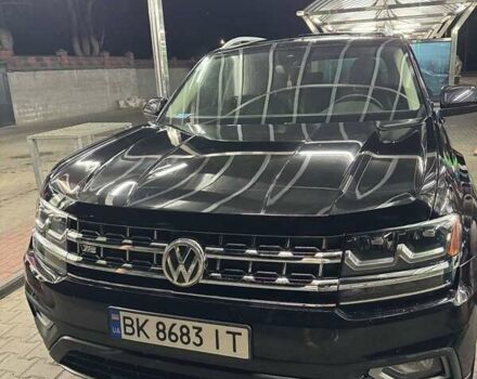 Черный Фольксваген Atlas, объемом двигателя 1.98 л и пробегом 138 тыс. км за 25500 $, фото 13 на Automoto.ua