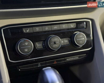 Чорний Фольксваген Atlas, об'ємом двигуна 3.6 л та пробігом 82 тис. км за 29000 $, фото 17 на Automoto.ua