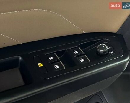 Чорний Фольксваген Atlas, об'ємом двигуна 3.6 л та пробігом 88 тис. км за 26500 $, фото 16 на Automoto.ua