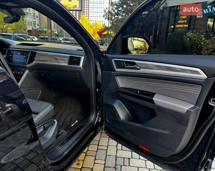 Черный Фольксваген Atlas, объемом двигателя 3.6 л и пробегом 69 тыс. км за 27500 $, фото 43 на Automoto.ua