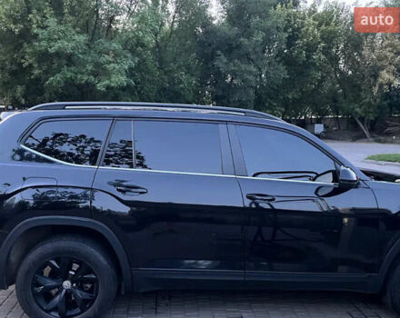 Черный Фольксваген Atlas, объемом двигателя 1.98 л и пробегом 110 тыс. км за 22000 $, фото 3 на Automoto.ua