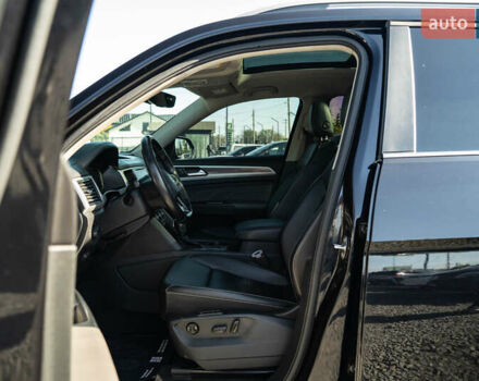 Черный Фольксваген Atlas, объемом двигателя 3.6 л и пробегом 111 тыс. км за 29800 $, фото 19 на Automoto.ua