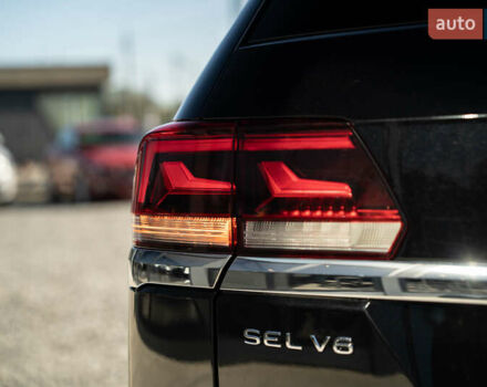 Черный Фольксваген Atlas, объемом двигателя 3.6 л и пробегом 111 тыс. км за 29800 $, фото 7 на Automoto.ua