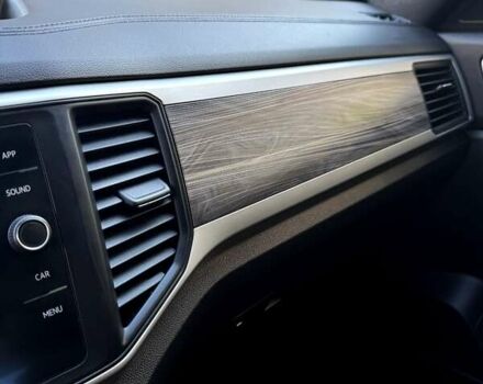 Черный Фольксваген Atlas, объемом двигателя 3.6 л и пробегом 69 тыс. км за 27500 $, фото 49 на Automoto.ua