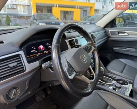 Черный Фольксваген Atlas, объемом двигателя 3.6 л и пробегом 69 тыс. км за 32000 $, фото 3 на Automoto.ua